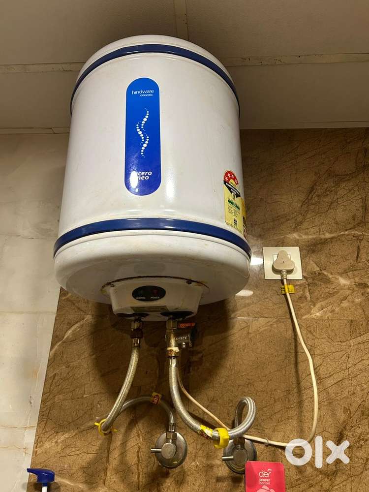 Hindware 25 L Storage water geyser in very good working condition