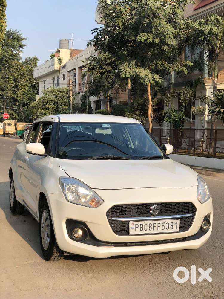 Maruti Suzuki Swift VVT VXI, 2023, Petrol