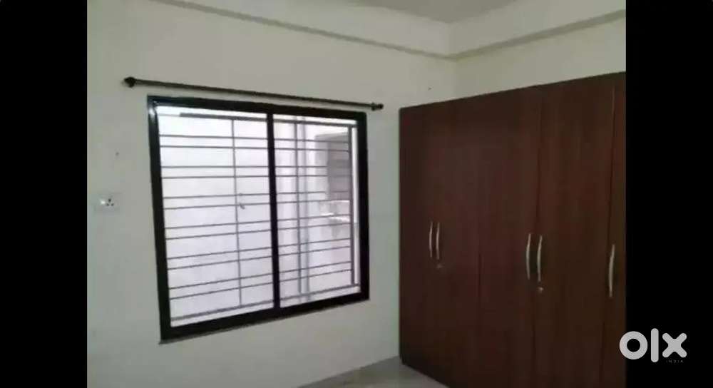 2bhk ke liye ek pg chahiye 2500