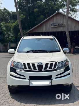 Mahindra XUV500 2012