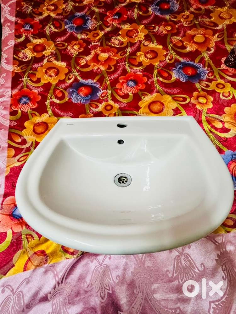 Hindaware Wash Basin