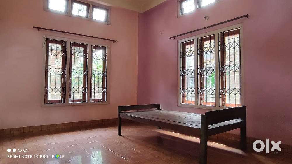 Single Room Rent available with attached kitchen and bathroom