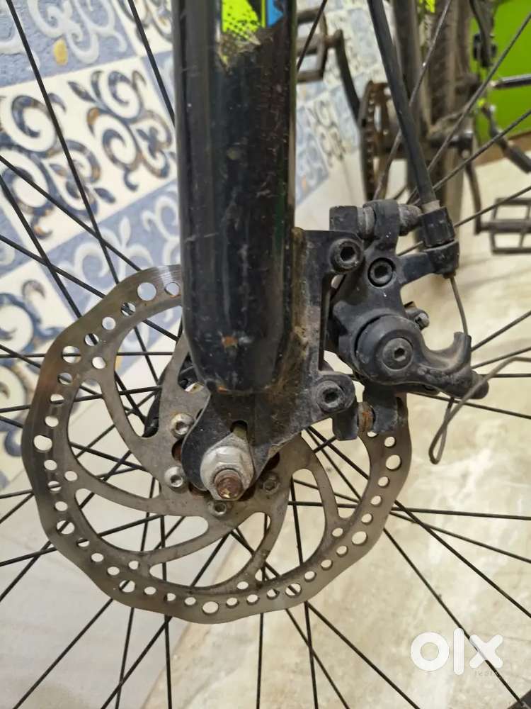 Avon waka waka best condition cycle good quality tyres extra grip