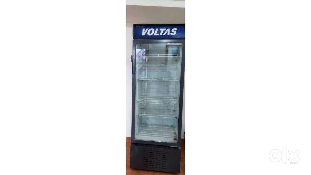 VOLTAS 425 litres refrigerator
