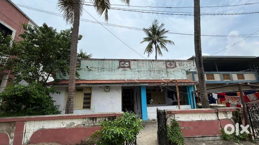 3BHK + 1RK House for Sale with Garden & Gas Connection