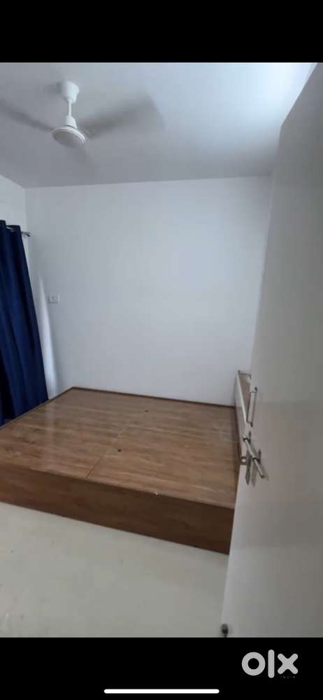 2bhk fully independent need 1 roommate