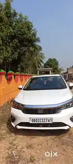 Honda City Hybrid eHEV 2024 Petrol 14000 Km Driven