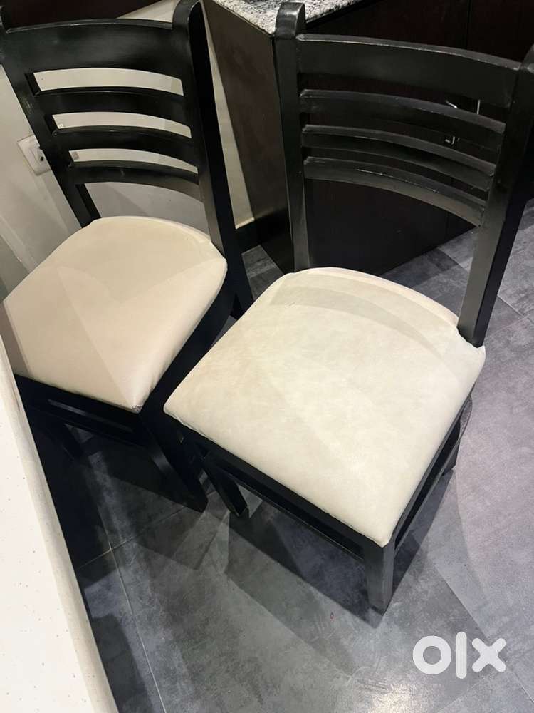 Original Segun Chairs 60 Numers @ 1.5 lacs