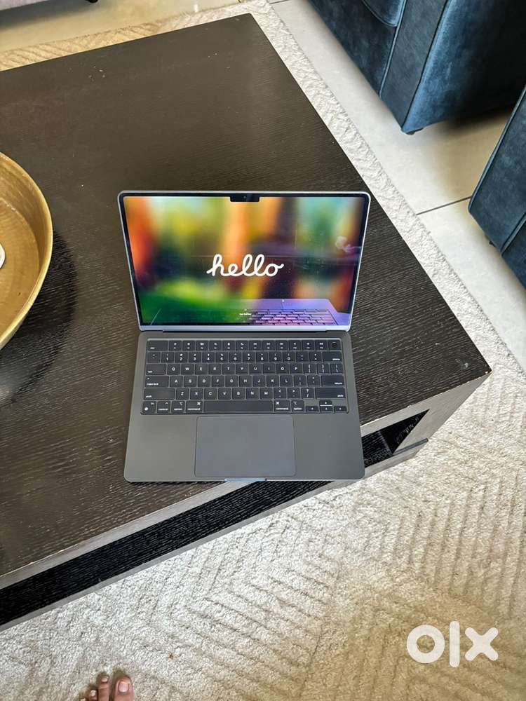 Apple Macbook Air M2  256GB - 16GB RAM