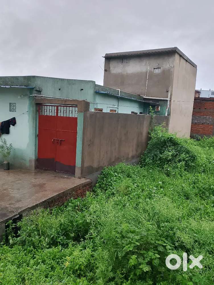 1bhk house with kitchen and separate bathroom