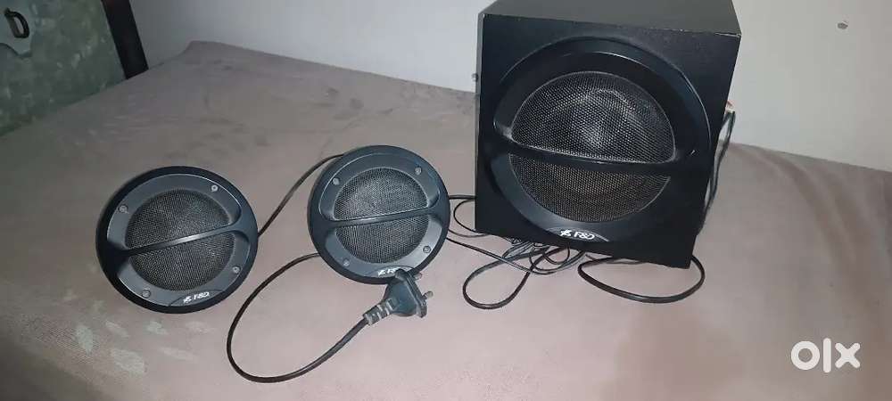 F&D 2:1 Two Speaker with Woofer