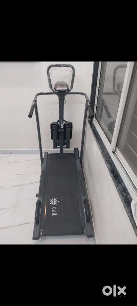 Manual treadmill for sale only for 9000 rupees
