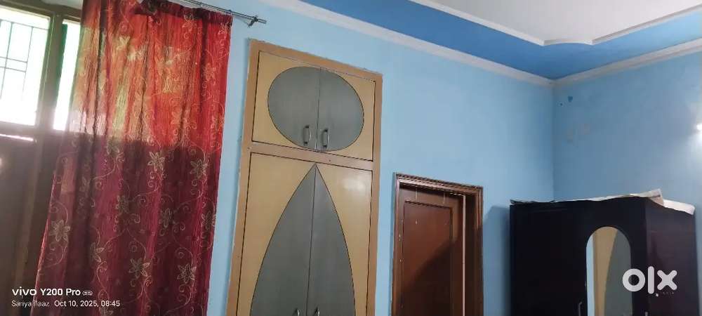 Girls PG available in Greenfield Colony, Sector 42 Faridabad