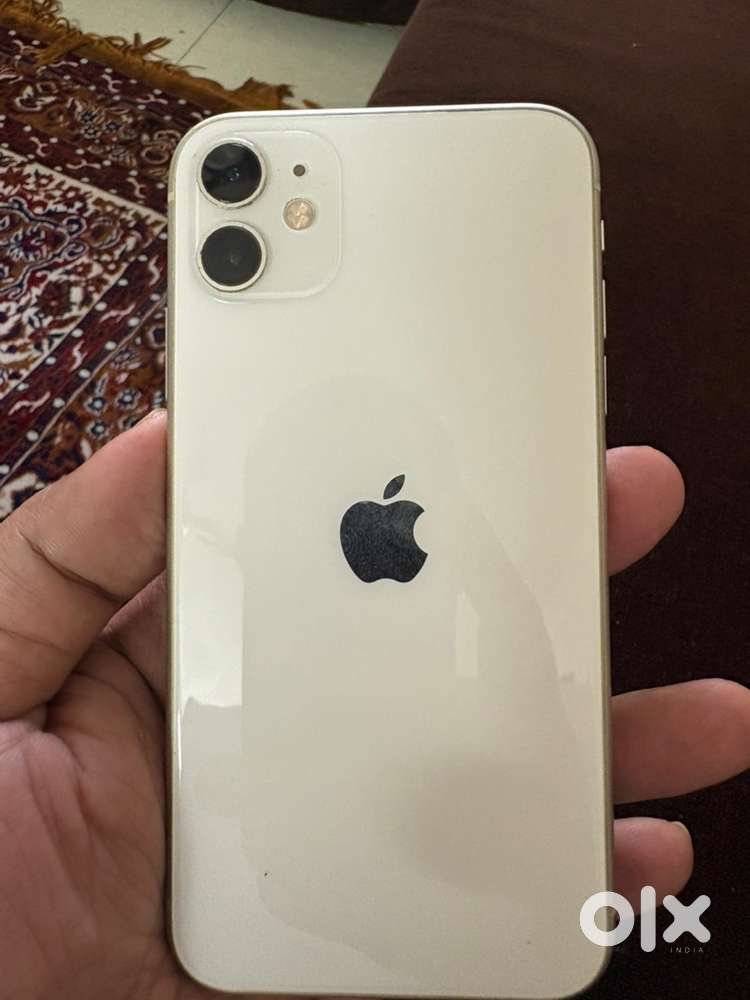 iPhone 11 with 125GB RAM white colour
