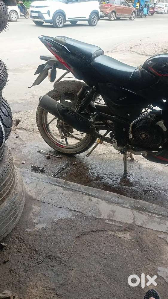 Pulsar 125 split seat