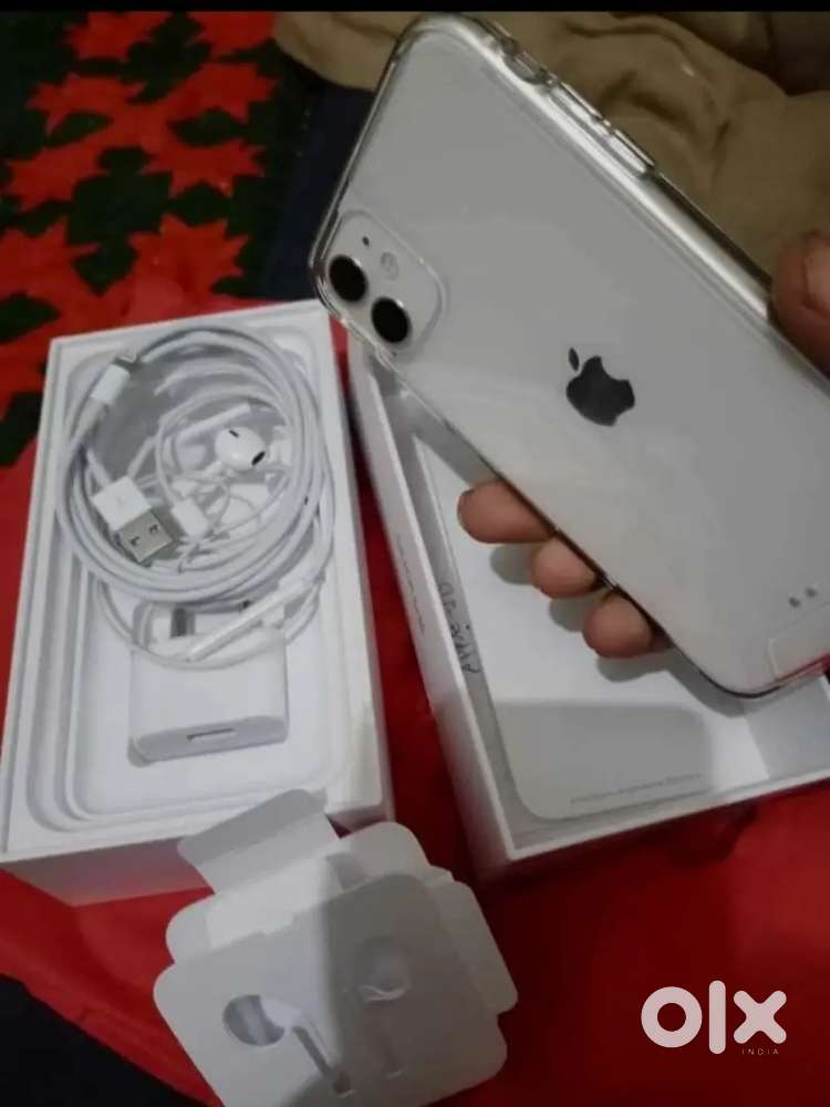 Refurbished iphone 11 top model 5G with bill warranty 1 year