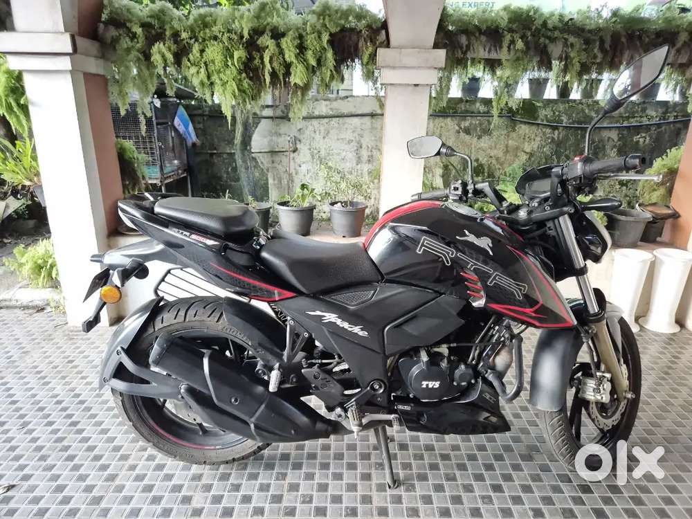 Apache rtr 200 4v bs6