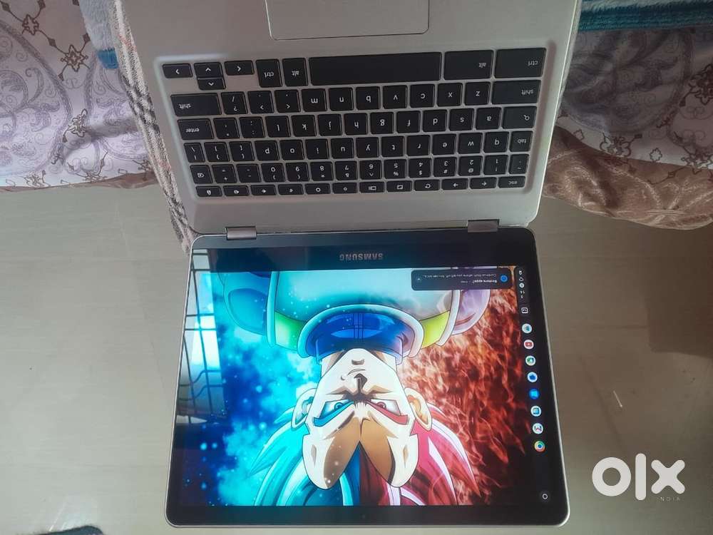 Samsung chrome book with touch display