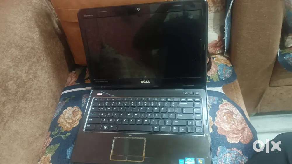 Dell laptop for sale with bag