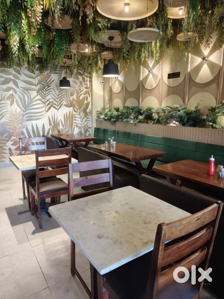 Running Restaurant