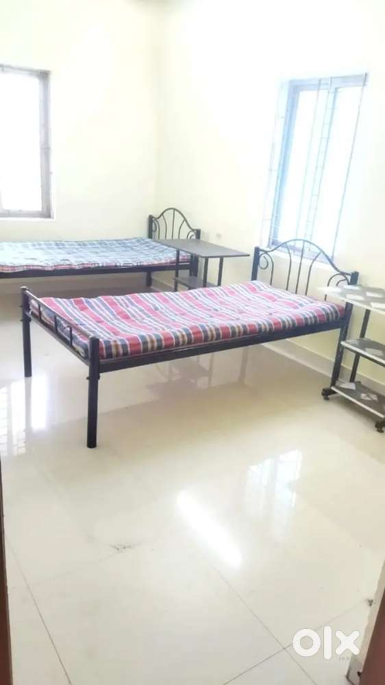 Sharing room PG for boys