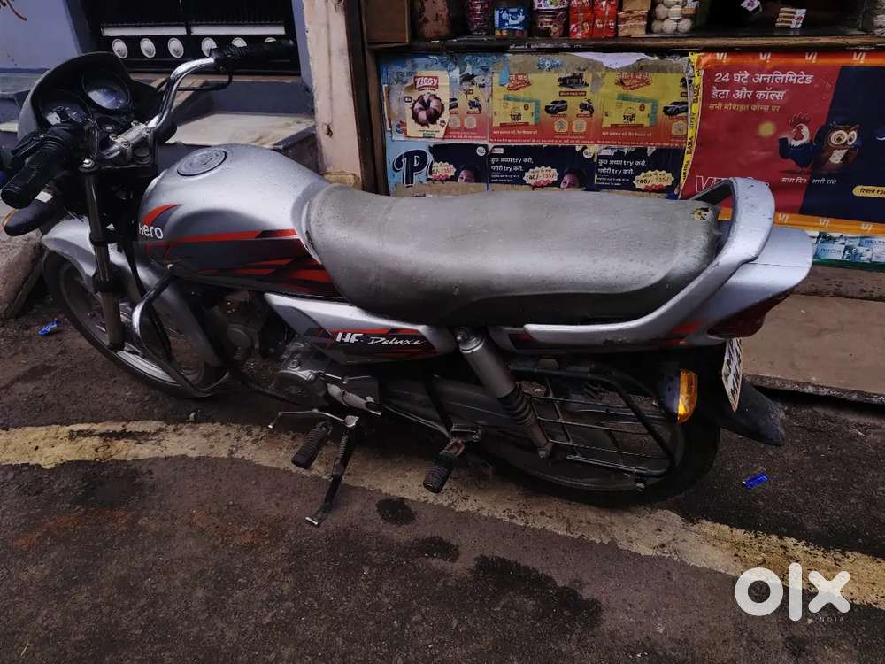 Hero HF deluxe gadi acchi condition Hai engine mein Koi Kaamnhi