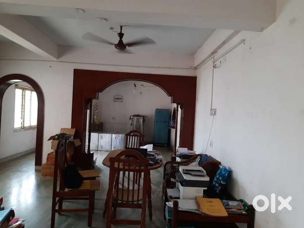 3Bhk spacious, fully furnished  near main road