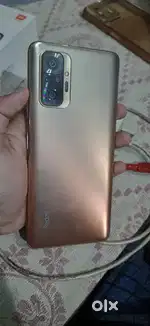 Redmi Note 10 pro. 6gb 128gb rom 120hz ultra amoled display