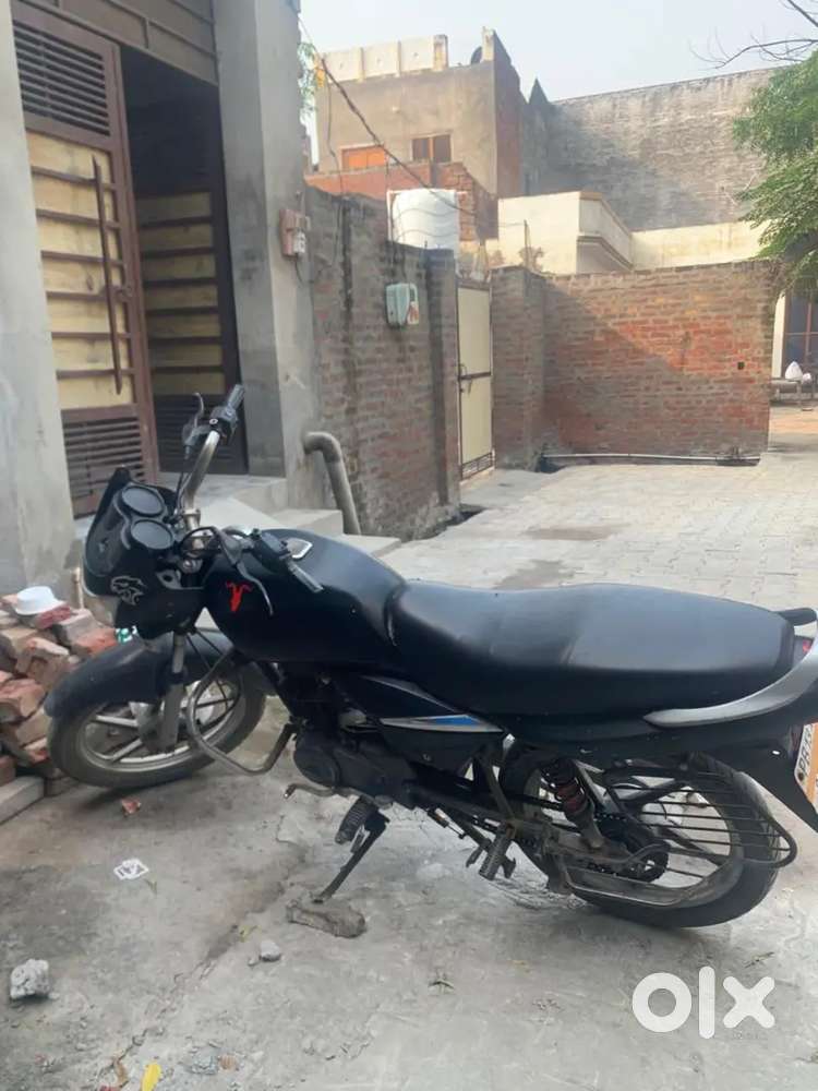 Platina 2010 model good condition ,good working ,urgent sell