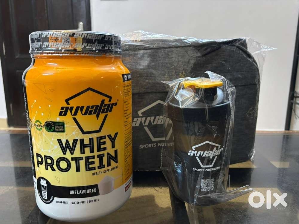 Avvatar protein with gym bag and shaker