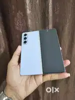 FOLD 5 IN WARRANTY 6 MONTH