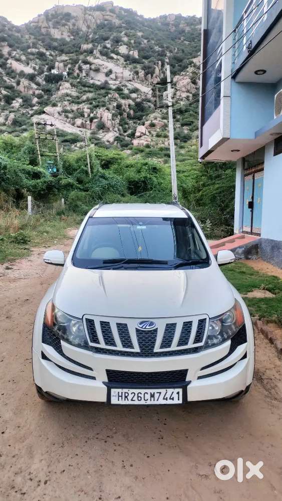 Mahindra XUV500 2015 Diesel 106700 Km Driven