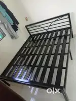New Metal bed Queen Size at Factory Price