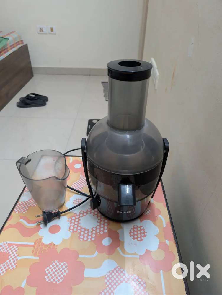 PHILIPS Juicer

HR1855/70 800 W Juicer (HR1855/70)