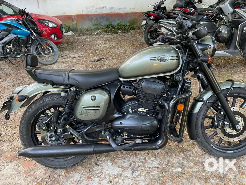 Complete New Condition, ek bhi single issue ya daag nehi hai bike pe.