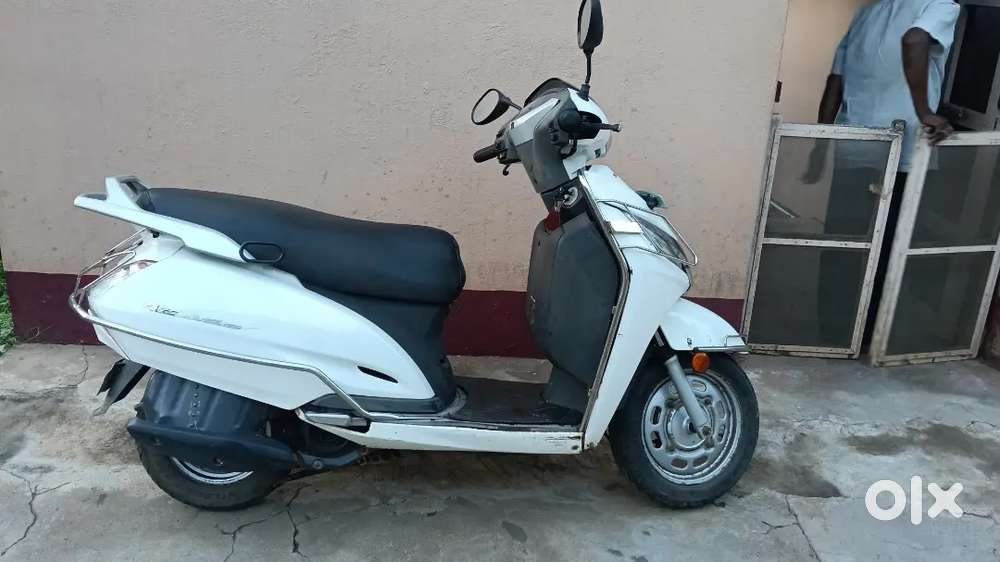Selling activa 125