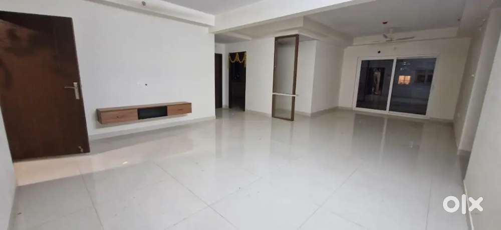 Gated community 3 Bhk apartment tellapur