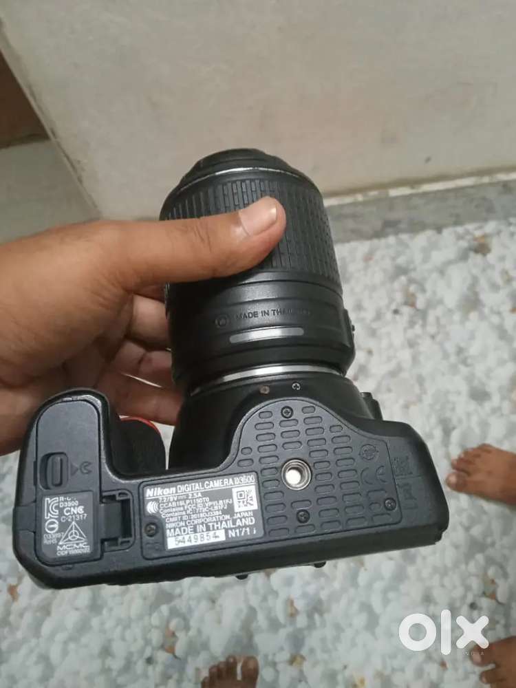 Nikon d3500 with 55-200mm vr lense with mint condition