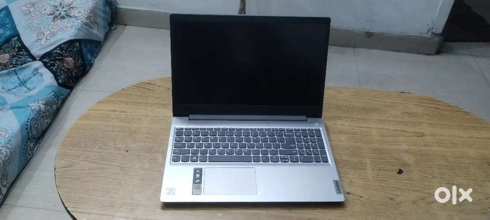 Lenovo IdeaPad slim 3 (best for everyone)
