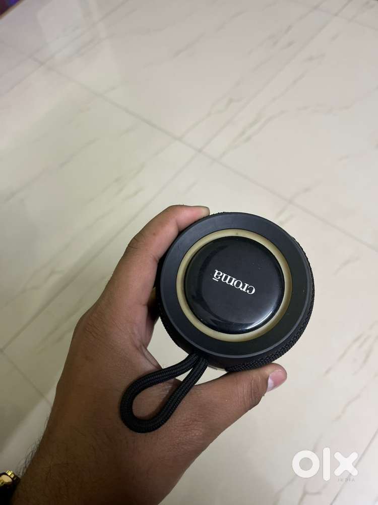 CROMA 16W PORTABLE BLUETOOH SPEAKER (IP67) 12 HOURS PLAYBACK TIME