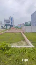 पीलीभीत बाईपास रोड से 100 मीटर अन्दर