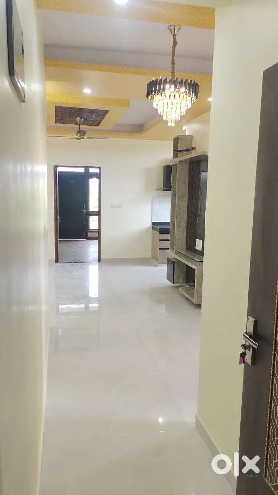 Newely Constructed  building on main Benar Road Near PNB Bank