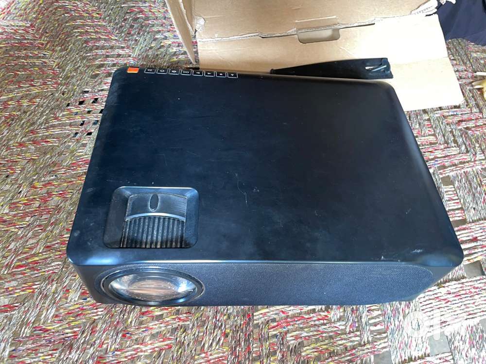 Projector maximum display,300 inch