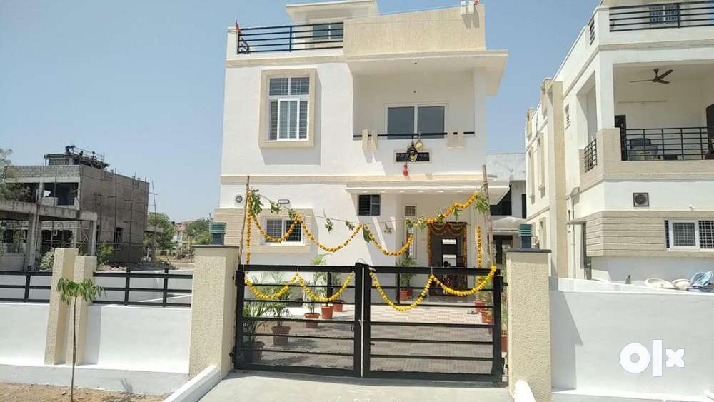 Independent duplex villa east facing with monthly rental income,