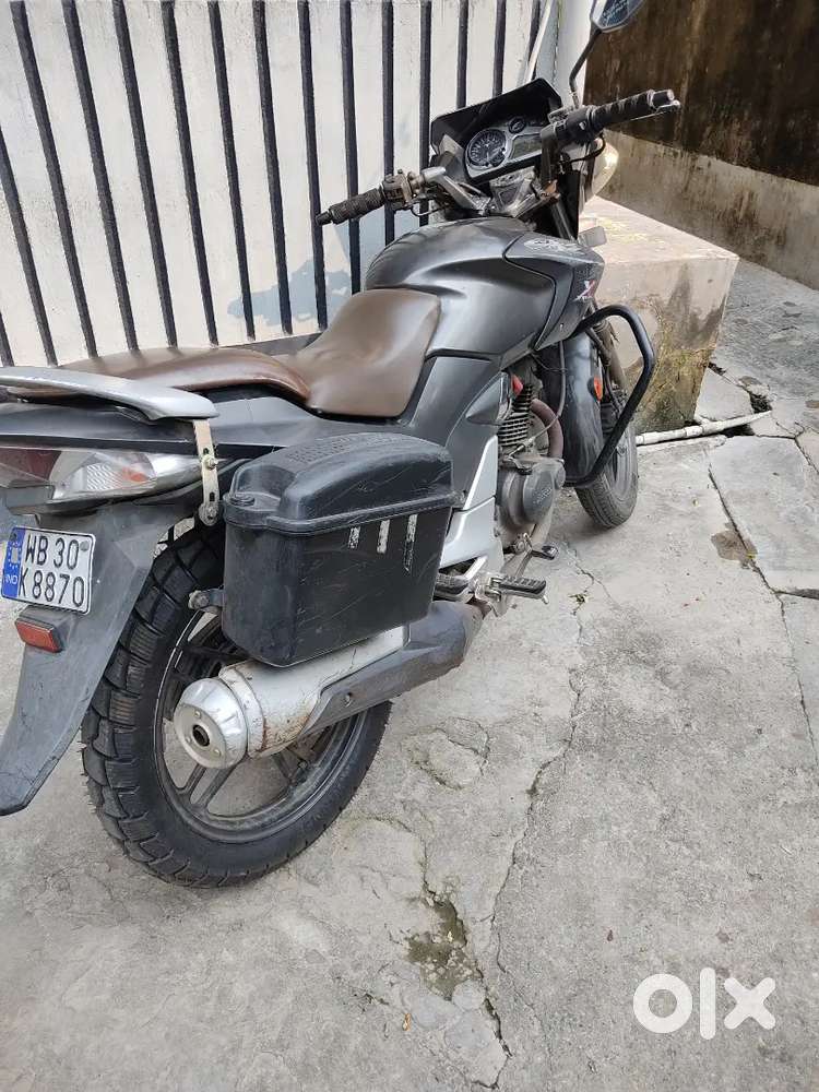 Hero honda cbz 60000/- life time tax