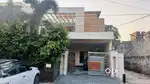 Well maintained 400 Gajj Kothi