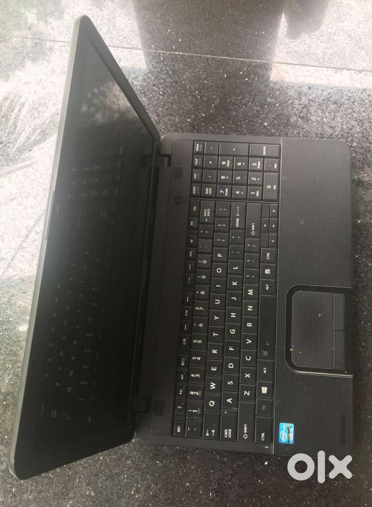 THOSHIBA LAPTOP