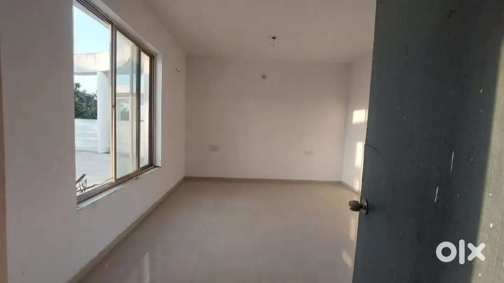 Rent 2bhk Flat Chandkheda Bus stop