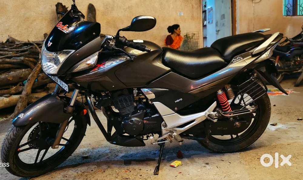 All new condition. Key original,new tyre,new battery well  maintain