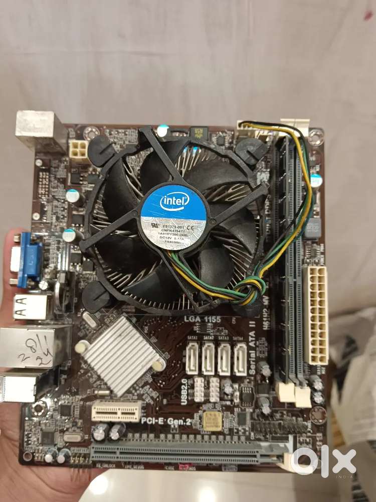 Pc motherboard